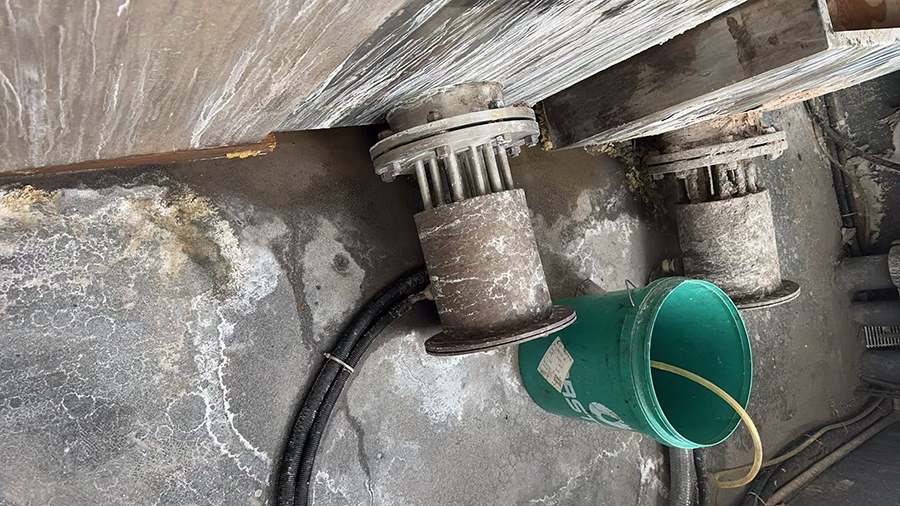 50KW法蘭加熱管-配套1立方的水槽，對水槽內(nèi)部的液體保溫